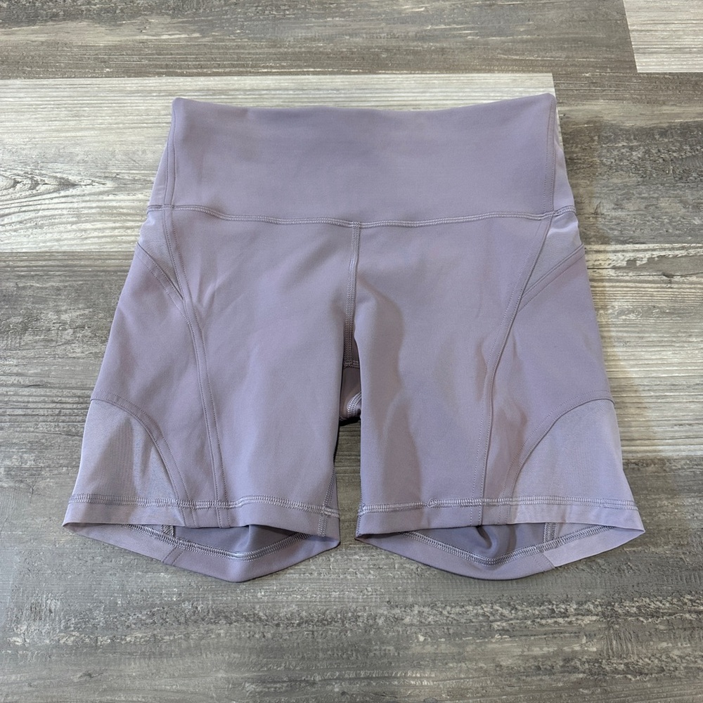 Lululemon Wunder Train Mesh Panel High-Rise Short 6" Violet Verbena Sz 8